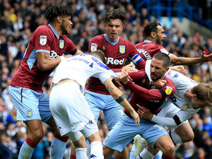 Supporting image for story: VIDEO: Watch Leeds and Aston Villa clash over controversial goal