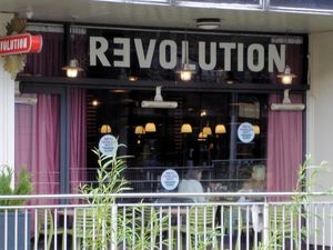 Supporting image for story: Company director who scarred victim for life by glassing him in Stafford bar avoids jail