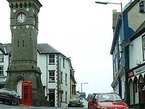 Supporting image for story: Mayor who told meeting secretary to f*** off suspended after foul-mouthed rant