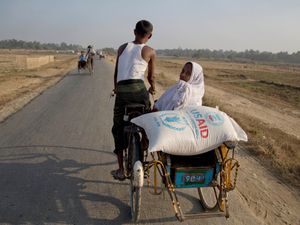 Supporting image for story: UN World Food Programme to cut food aid to more than one million in Myanmar
