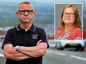 Supporting image for story: Call for sanctions against 'irresponsible' people who refuse vaccine