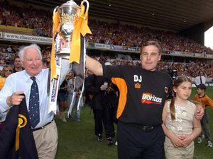 Supporting image for story: Dave Jones to attend Pele event in Cannock