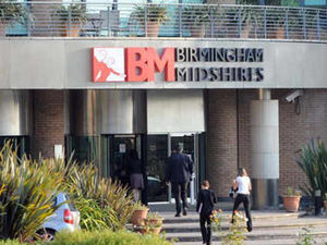 Supporting image for story: Lloyds Bank axing 15,000 staff