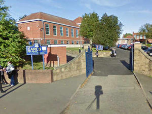 Supporting image for story: Protest at Halesowen school plan on academy