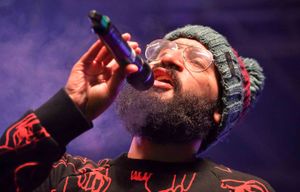 Mustafa Rahimtulla from Rak Su performs.
