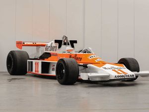 Supporting image for story: Title-winning Formula 1 car replica from Rush tipped to fetch up to £80,000