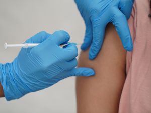 Supporting image for story: ‘Earlier’ booster jabs for over 18s, deputy chair of JCVI says