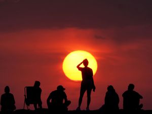 Supporting image for story: World now in ‘crunch time’ to avoid higher levels of warming, UN scientists warn
