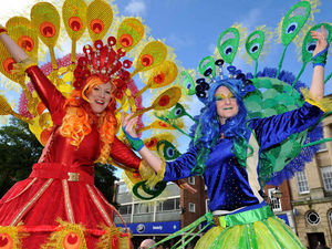 Supporting image for story: In pictures and video: Thousands turn out for Stafford's first 10K road race