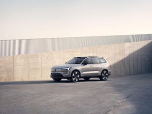 Supporting image for story: Volvo EX90 unveiled as tech-laden electric seven-seater