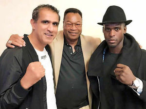 Supporting image for story: Larry Holmes adds star touch to fight night