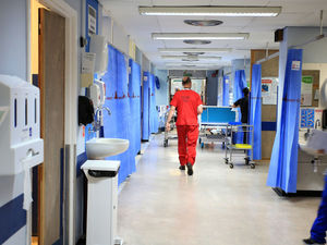 Supporting image for story: Still come forward for healthcare despite nurses' strike, NHS leaders say