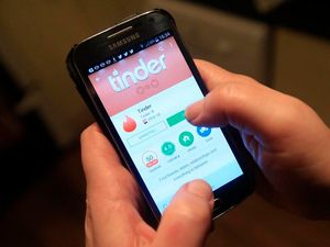 Supporting image for story: This woman got a match on Tinder only to be asked a very sneaky favour