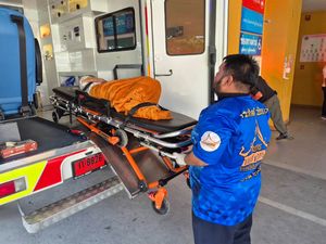 Supporting image for story: Thai woman found alive in coffin before temple cremation