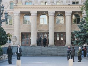 Supporting image for story: Pregnant teenager accused of drug smuggling in Georgia moved to special unit