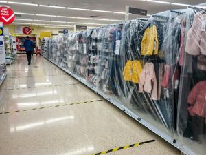 Supporting image for story: Welsh firebreak lockdown ends as country adopts new national measures