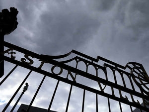 Supporting image for story: Steve Hollis: Aston Villa won't fall into ruin