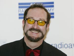 Supporting image for story: Steve Wright has stressed he is not retiring ahead of final Radio 2 weekday show