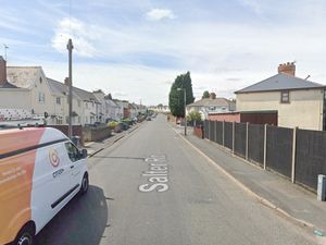 Supporting image for story: School and GP surgery evacuated after firefighters inundated with calls over 'strong smell of gas' across Black Country