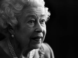 Supporting image for story: Debate over Counsellors of State amid Queen Covid scare