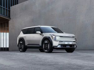 Supporting image for story: Kia EV9 revealed as firm’s most upmarket car yet