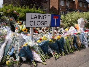 Supporting image for story: Police officers who confronted sword-wielding killer win Pride of Britain award