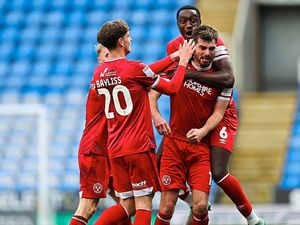 Supporting image for story: Dave Edwards: The shackles are off for Shrewsbury Town