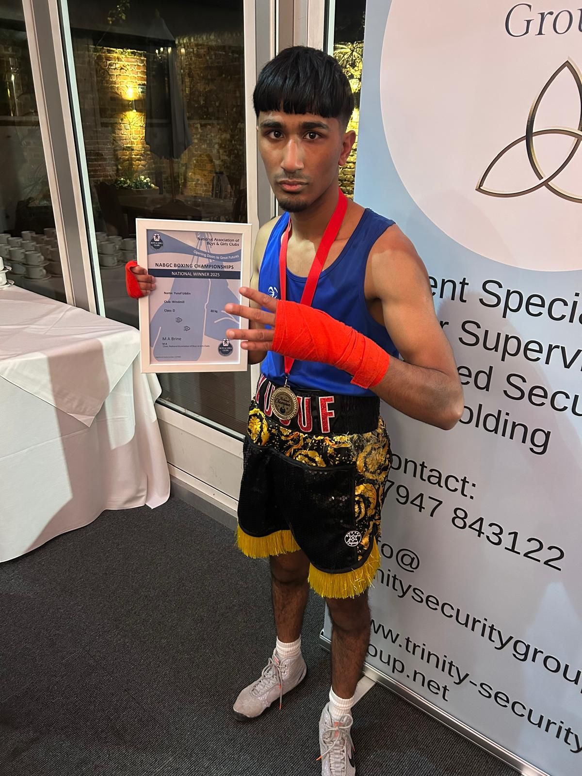 Young Walsall boxer scores stunning national title win