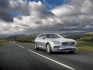 Supporting image for story: Volvo luxury estate to reclaim top spot