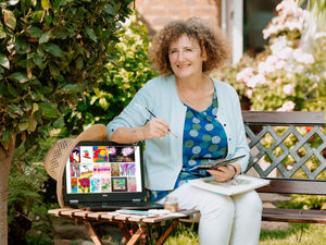 Supporting image for story: Art lovers tuck into virtual feast at online display