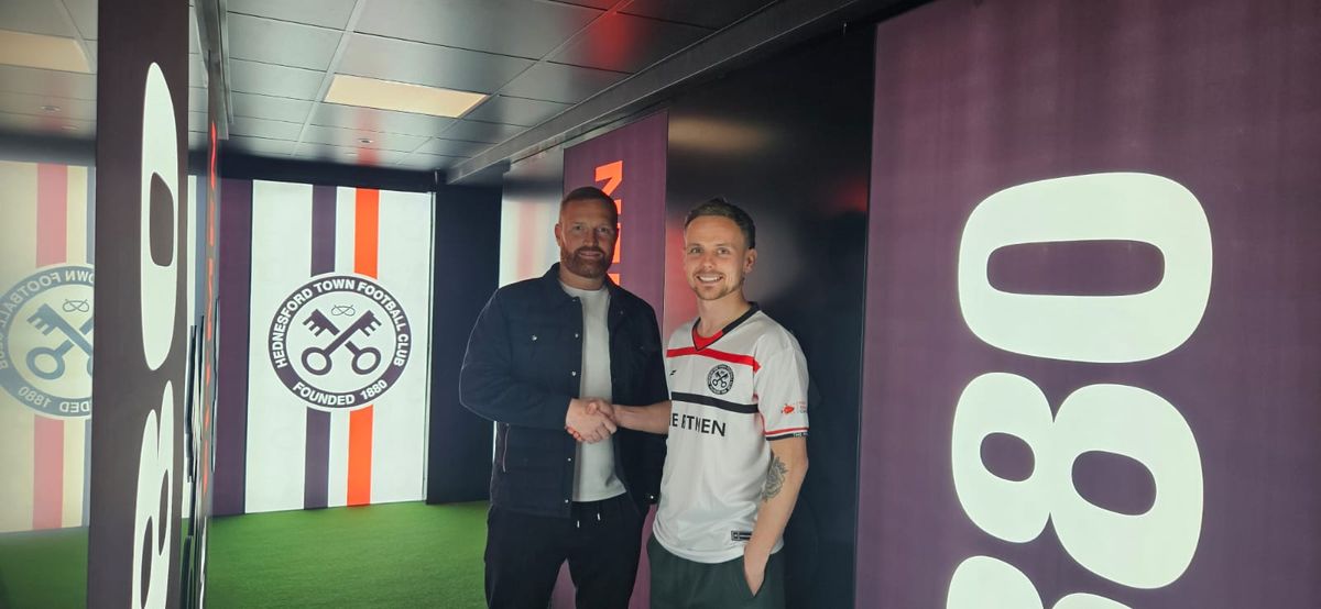 Former Walsall favourite Liam Kinsella makes surprise switch to non-league Hednesford Town Former Walsall favourite Liam Kinsella makes surprise switch to non-league Hednesford Town