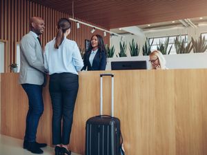 Supporting image for story: UK services sector shrinks for first time in 18 months amid tariff worries