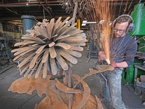 Supporting image for story: Watch sculptor Luke Perry at work as he polishes off final details on his newest work – find out what it is 