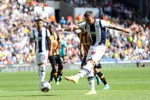 John Swift of West Bromwich Albion scores a goal to make it 2-0  during the Sky Bet Championship between West Bromwich Albion and Hull City at The Hawthorns on August 20, 2022 in West Bromwich, United Kingdom. (Photo by Adam Fradgley/West Bromwich Albion FC via Getty Images).