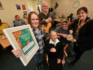 Supporting image for story: Volunteers at Halesowen's dementia cafe given award by Mayor of Dudley