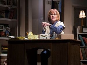 Supporting image for story: 84 Charing Cross Road, Wolverhampton Grand - review and pictures