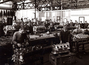 Workers at Sunbeam Motor Company, Villiers Street, Wolverhampton.