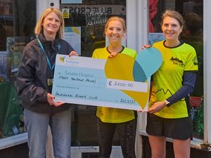 Supporting image for story: Charity receives £3,000 Christmas boost from 10k race