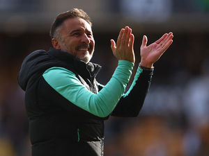 ing image for story: Steve Bull: Wolves need experience in crucial transfer window