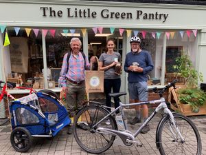Supporting image for story: Wellington businesses launch Christmas cake kit with e-bike delivery included