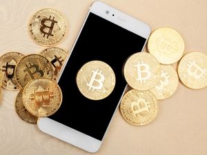 Supporting image for story: Sanctions highlight need for regulation of crypto market, Bank officials say