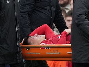 Supporting image for story: Manchester United confirm Lisandro Martinez cruciate ligament blow