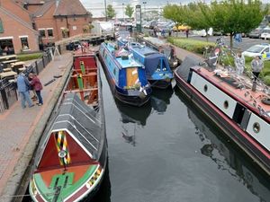 Supporting image for story: Wolverhampton's canals set to welcome thousands as festival returns