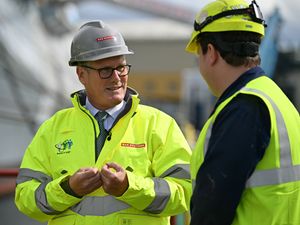 Supporting image for story: Starmer hopes £10bn deal to build Norwegian warships in Glasgow is first of many