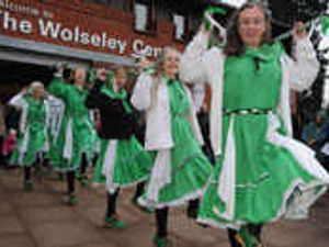 Supporting image for story: Ancient tradition 'to boost apple crop'