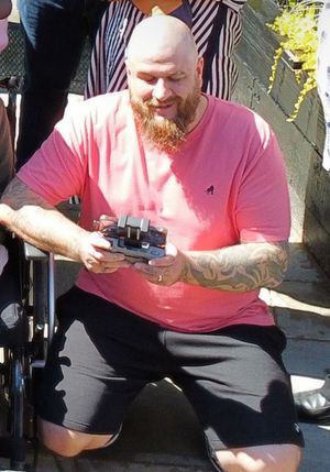 Bryan before losing 5 stones