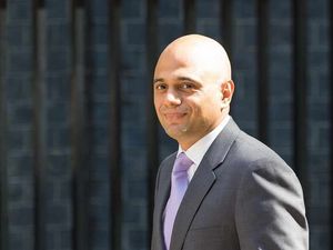 Supporting image for story: Poll: Should the Government ditch plans to make it easier to sack workers?