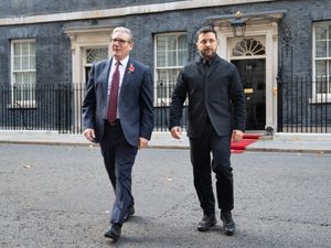 Supporting image for story: Starmer to meet Zelensky as Russian bombardment continues