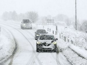 Supporting image for story: Temperatures plummet as cold snap continues to blanket UK