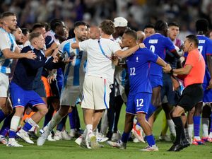 Supporting image for story: France and Argentina clash after final whistle in Olympic quarter-final